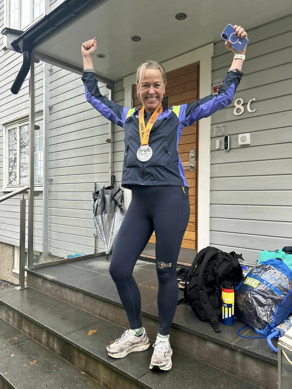 Sosialt og stemningsfullt da 36 løp Jar høstultra 50 km og maraton Kamilla-Thoresen.jpg
