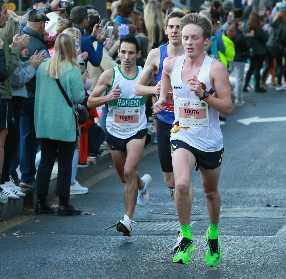 Angelica Karlsen nr. 2 på halv og Marit Haslie nr. 7 på hel i Malaga Marathon Olav_Meling_Spikkeland_halv_1-14-24_AZ3T0635.jpg