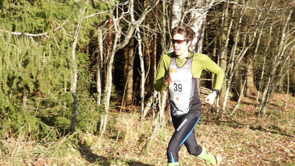 Vegard Ølstad Dalberg kom før ledesyklisten på det høyeste punktet langs Ottestadstien etter ca. 6,5 km. (Foto: Stein Arne Negård) Vegard Ølstad Dalberg kom før ledesyklisten på det høyeste punktet langs Ottestadstien etter ca. 6,5 km. (Foto: Stein Arne Negård)