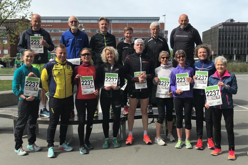 Kondis sitt lag i Holmenkollstafetten før start. (Foto: Marianne Røhme) Kondis sitt lag i Holmenkollstafetten før start. (Foto: Marianne Røhme)