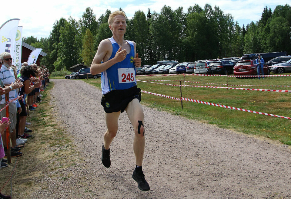 Kald start og varm avslutning ga gode resultater i Unionsmaraton Mads_Waaler_vinner_10km_IMG_7259.jpg