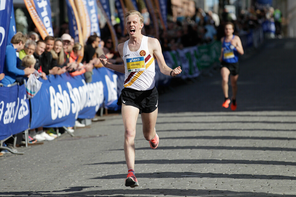 Sentrumsløpet ble en etterlengtet folkefest herretreeer_10km_F6C5452.jpg
