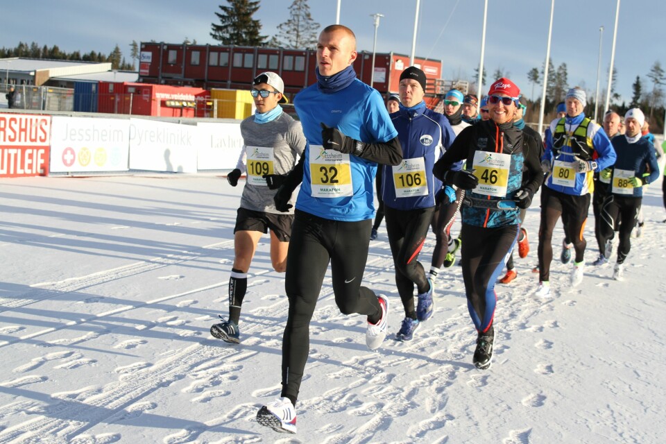 Fra maratonstarten 2017, vinneren Runar Sæther med nr 46. (Foto: Olav Engen) Fra maratonstarten 2017, vinneren Runar Sæther med nr 46. (Foto: Olav Engen)