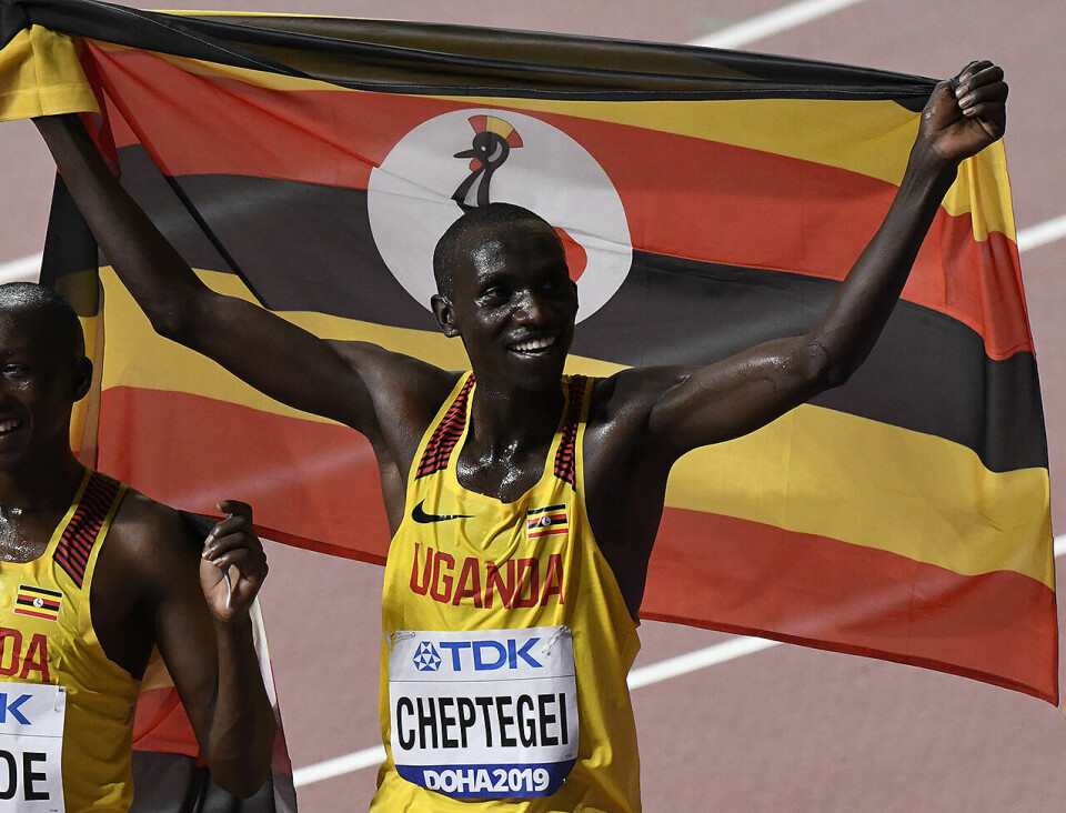 Joshua Cheptegei da han jublet for VM-gullet på 10000 m i Doha 6. oktober i fjor. (Foto:Bjørn Johannessen) Joshua Cheptegei da han jublet for VM-gullet på 10000 m i Doha 6. oktober i fjor. (Foto:Bjørn Johannessen)
