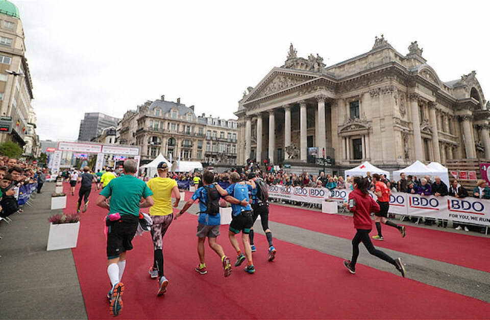 36 norske løp Brussel Marathon søndag Brussell_Marathon_2016_mot_maal_ved boersen_640_2028.jpg