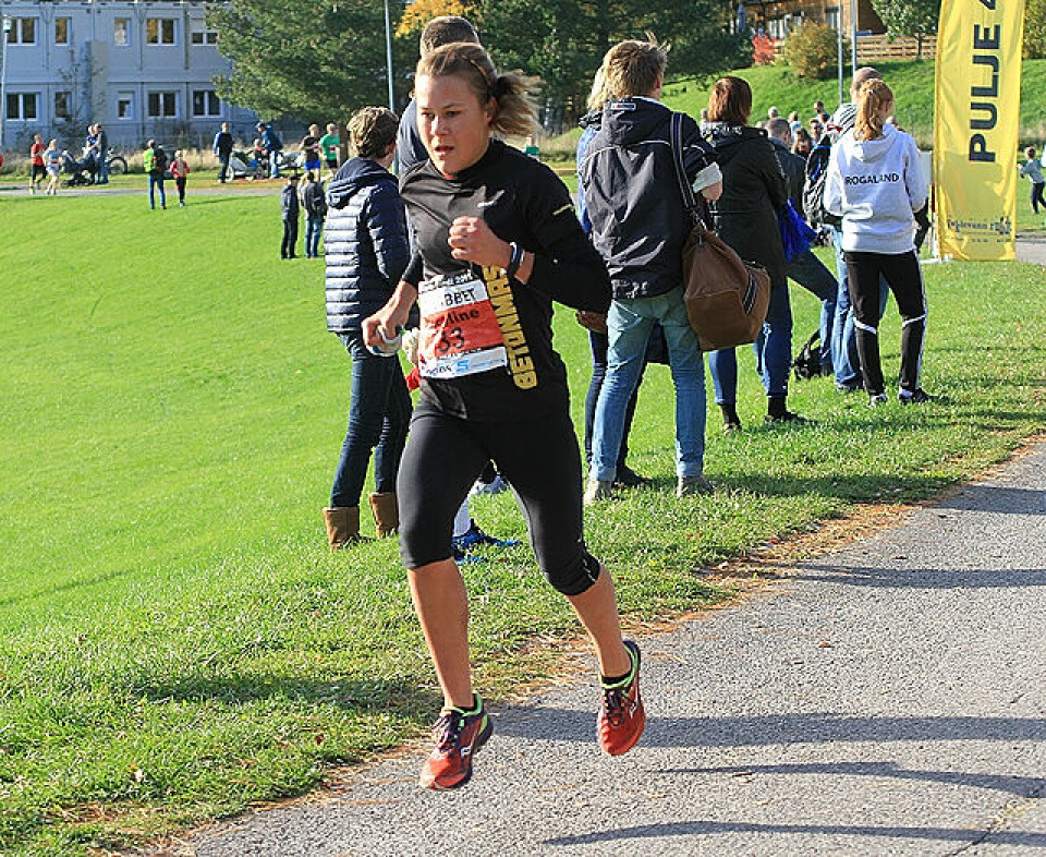 Nøklevann Rundt med ny deltakerrekord i strålende høstvær 115.Nicoline_Baatvedt_ferdig.jpg