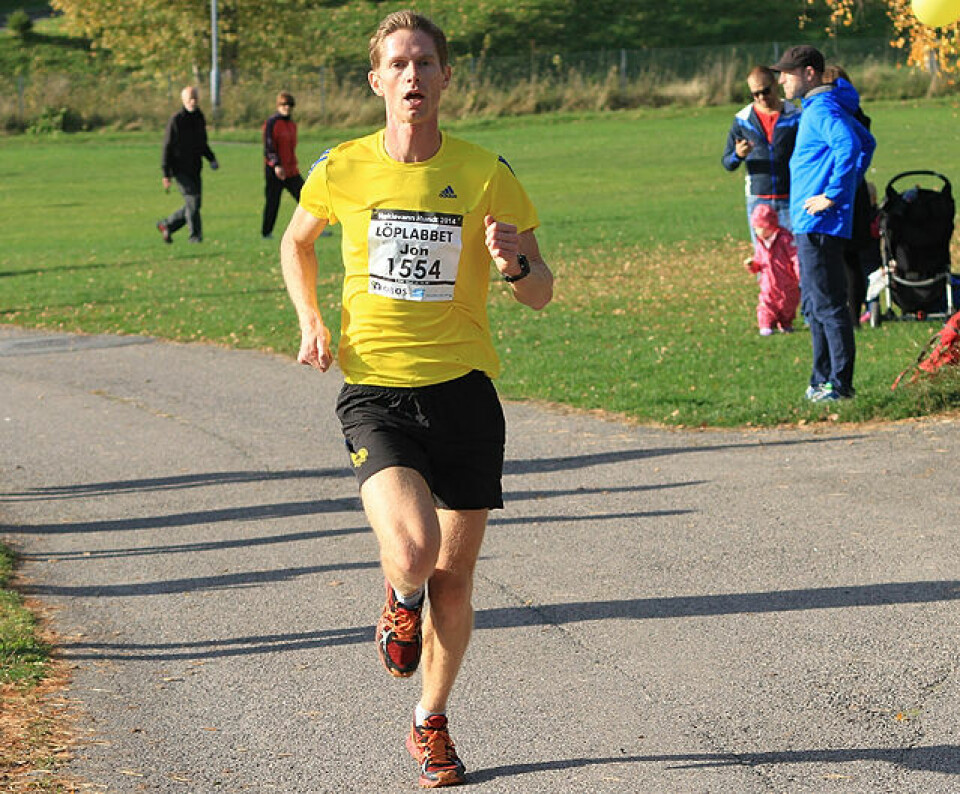 Nøklevann Rundt med ny deltakerrekord i strålende høstvær 034.Jon_Fiva_5_km_ferdig.jpg