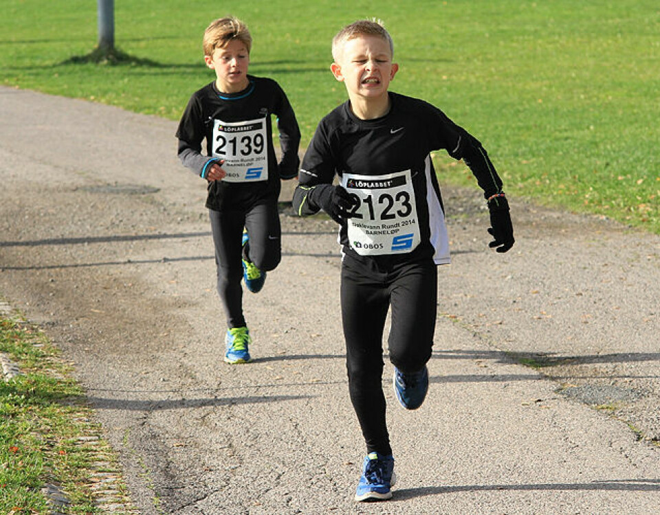 Nøklevann Rundt med ny deltakerrekord i strålende høstvær 001.Barneloop_gutter_1_og_2_ferdig.jpg