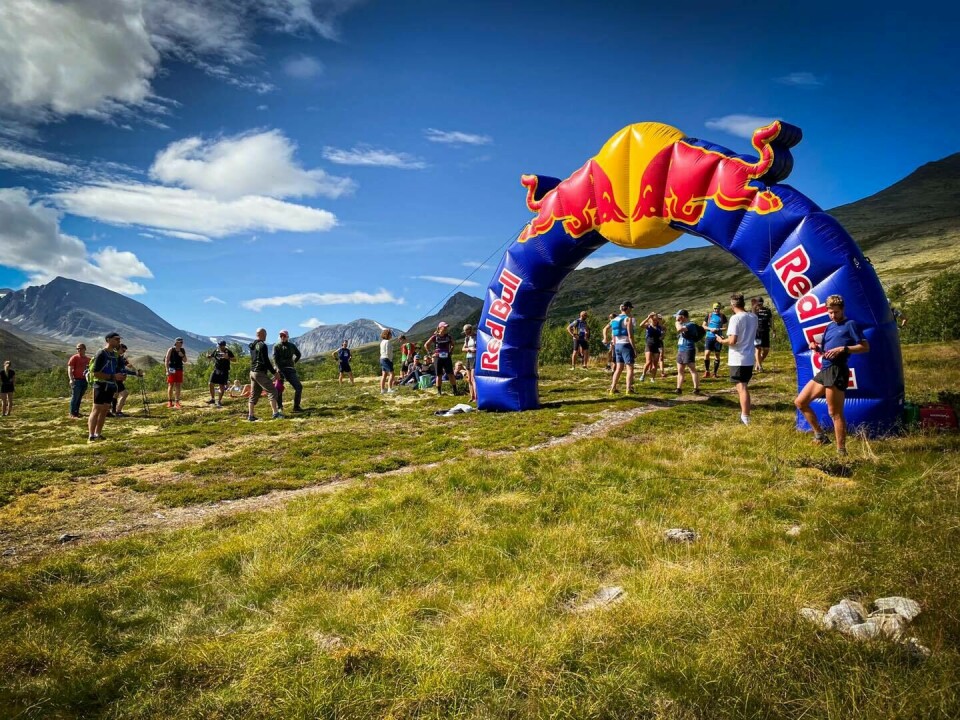 Molly Bazilchuk og Paul Ogier vant Salomon Rondane 100 Før_start_50M_Dølrålseter.jpg