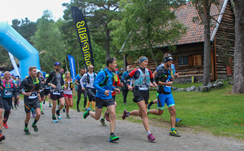 Suverene Ola Hovdenak vant Molde7topperUltra Tet_etter_start_Martin