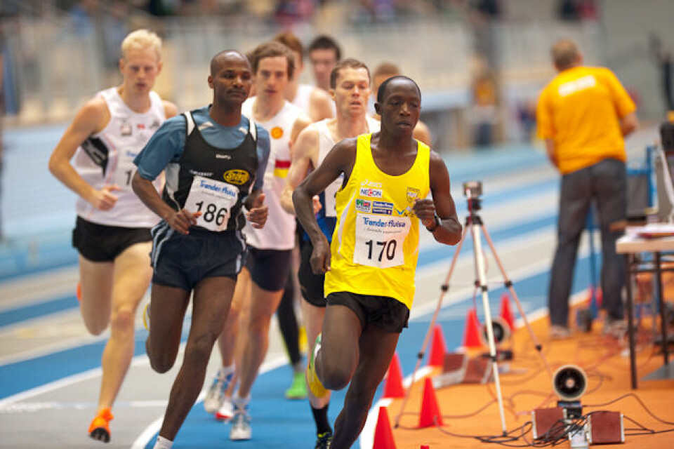 Dobbel Tjalve-triumf på 3000-meter Robert Tirop