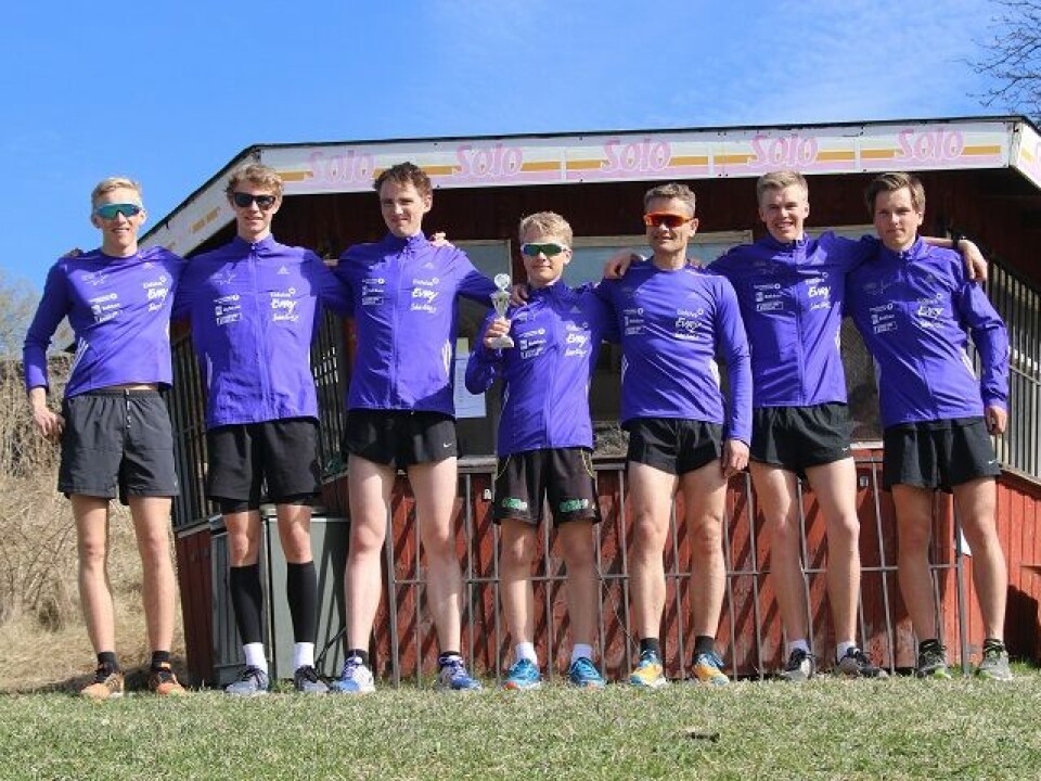 FIK Orions seirende lag i menn senior bestod av (fra v.) Even Brøndbo Dahl, David A. Grøttå, Fredrik Sætran, Mads Fraurud, Thomas Fraurud, Sigurd Ruud Skjeseth og Kristian Larsen. FIK Orions seirende lag i menn senior bestod av (fra v.) Even Brøndbo Dahl, David A. Grøttå, Fredrik Sætran, Mads Fraurud, Thomas Fraurud, Sigurd Ruud Skjeseth og Kristian Larsen.
