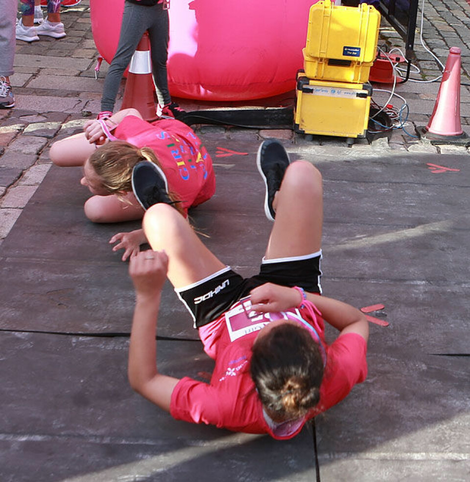 265 Irongirls farget Indre kai i Haugesund rødrosa Annika_Gjoesaeter_Bunes_25tv_Nora_Rogersdatter_Groennevik_399th_AZ3T3026.jpg