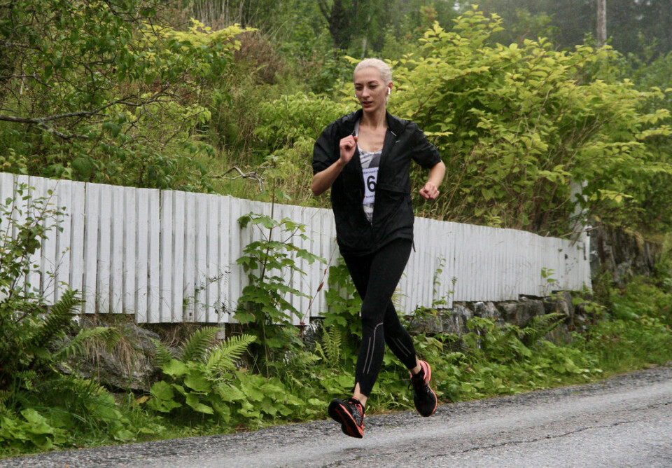 64 løpere deltok på avslutningen i Ålesund Sommerkarusell 10km_Vaiva_Skaraite_1080x750.jpg