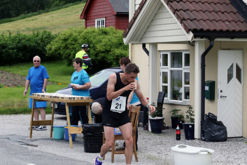 Vivian Kyte og Jens Andreas Melheim vant Jølster Maraton 1P1A7411.jpg