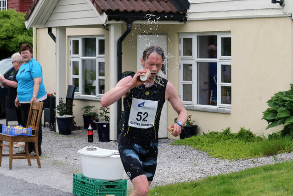 Vivian Kyte og Jens Andreas Melheim vant Jølster Maraton 1P1A7426.jpg