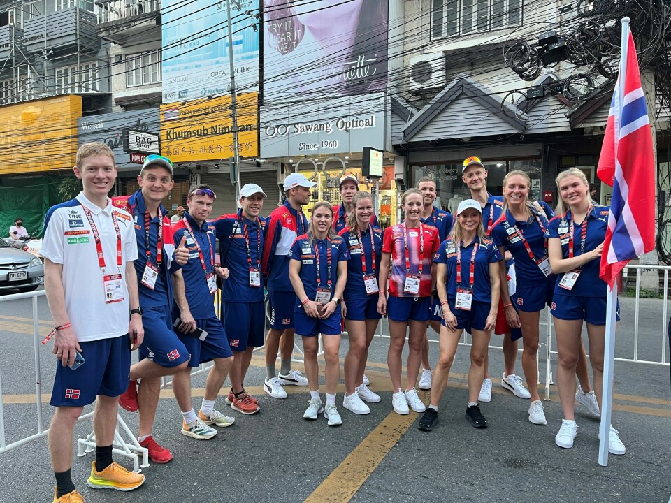 10 løpere har ankommet Thailand der de deltar i VM terrengultra lørdag Norske løpere og ledere.jpg