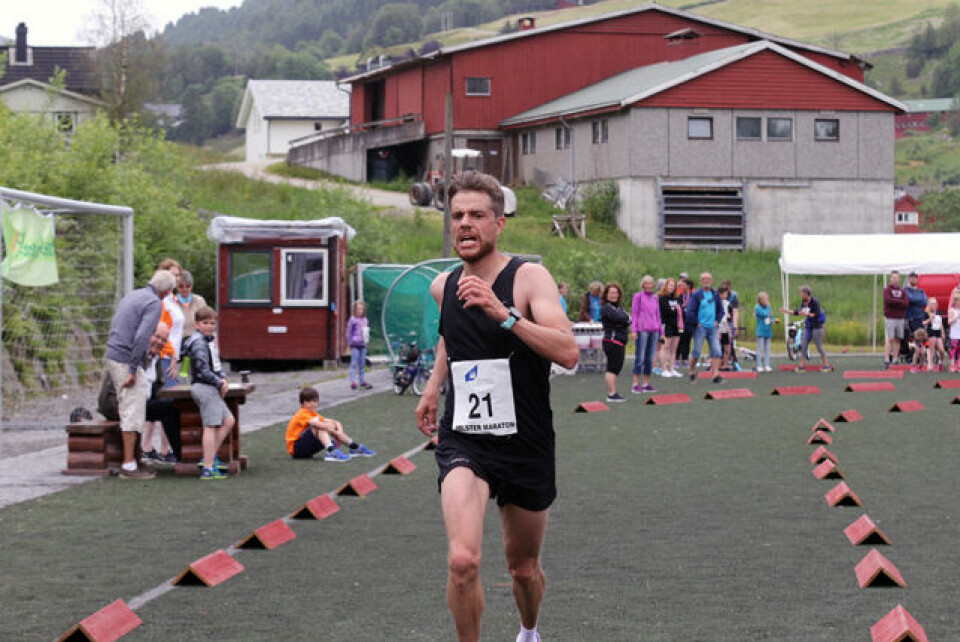 Vivian Kyte og Jens Andreas Melheim vant Jølster Maraton 1P1A7502.jpg