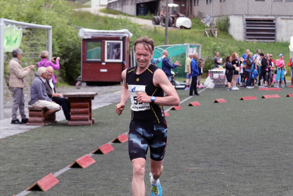 Vivian Kyte og Jens Andreas Melheim vant Jølster Maraton 1P1A7517.jpg