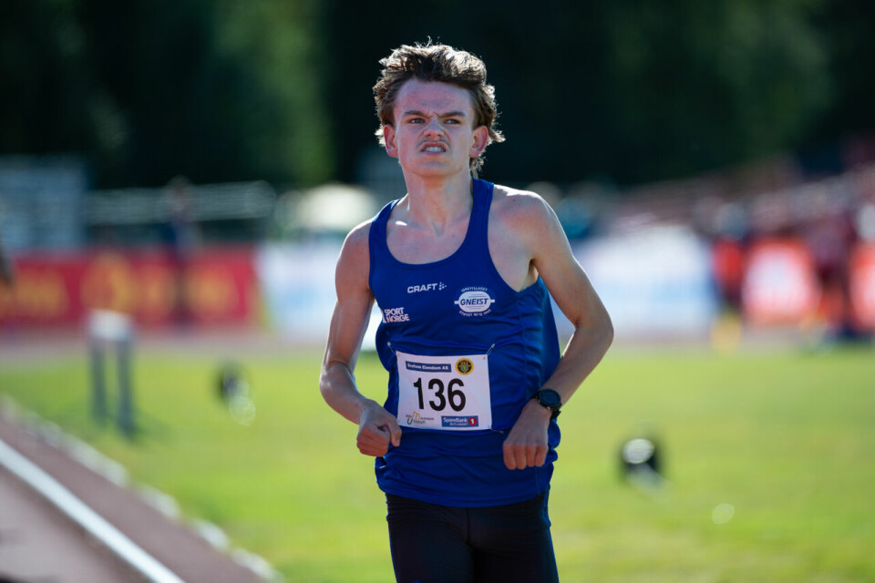 UM 2020: Oskar Opstad Vike (G16) og Anna Marie N. Sirevåg (J16) vant 3000 meter G16_3000m_Heat1_Jon-Anders Haukøy (136)_Mål_DSC0345.jpg