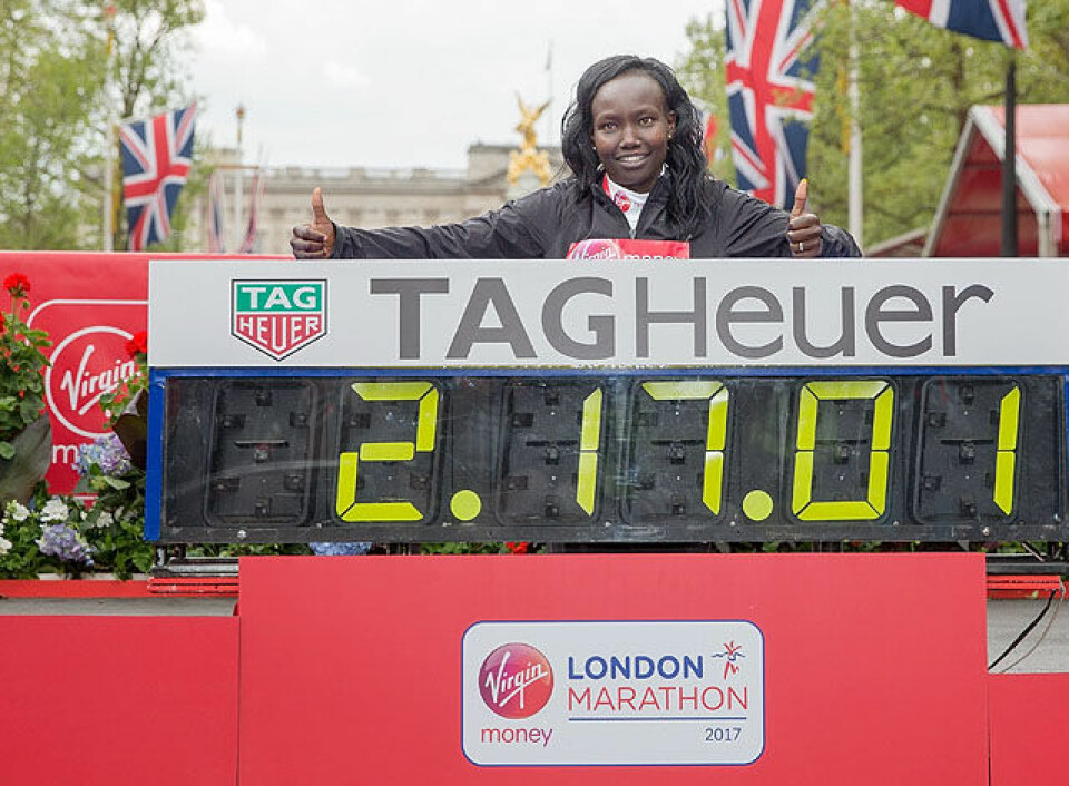 Nest best: Mary Keitany løp tidenes nest raskeste maraton i London etter en meget hard åpning. (Foto: Ben Queenborough/arrangøren) Mary Keitany KEN and her World Record. The Virgin Money London Marathon, 23rd April 2017.Photo: Ben Queenborough for Virgin Money London MarathonFor further information: media@londonmarathonevents.co.uk