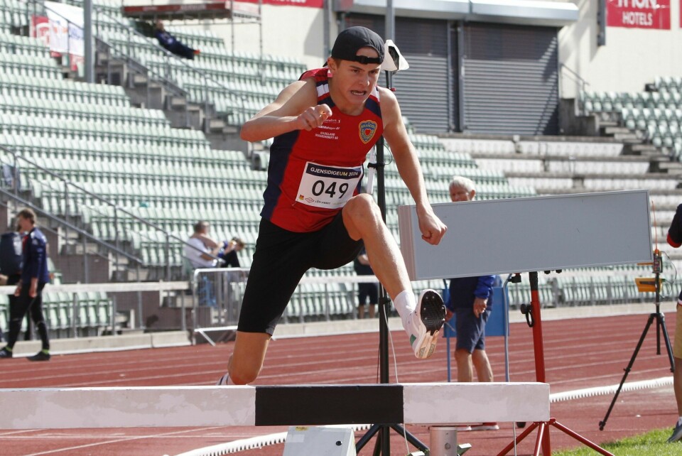Håkon Sørstad vant 1500 meter hinder på ny aldersrekord i G16 på Bislett G-16 1500m Hinder 49 Ulrik Jåvoll Hågen 1_H9F8349.jpg