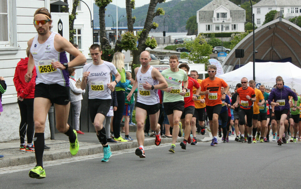 Maratonfest i Farsund for fjerde gang IMG_2619HalvMefterStart.jpg