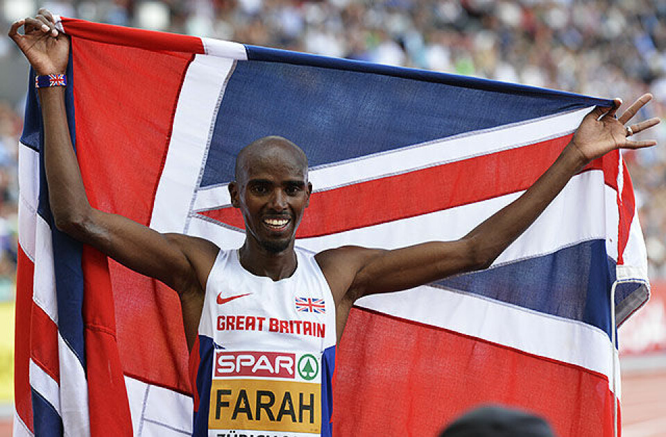 Mo Farah løp fortest da 41551 løp Great North Run 5000-Mo-Farah-flagg_D4N3416