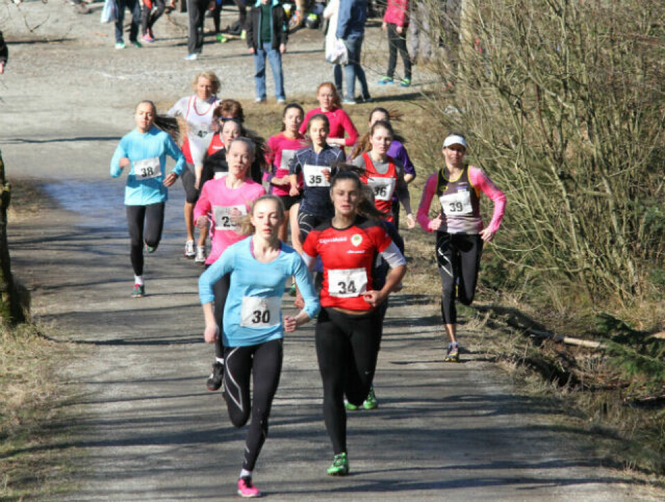 Henrik Ingebrigtsen overlegen i KM terrengløp. kvinner_th_IMG_9545.jpg