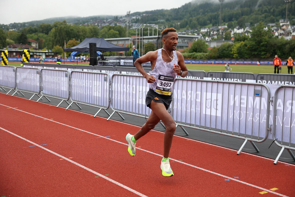 Over 1500 løp Drammen Halvmaraton E29A1328.JPG