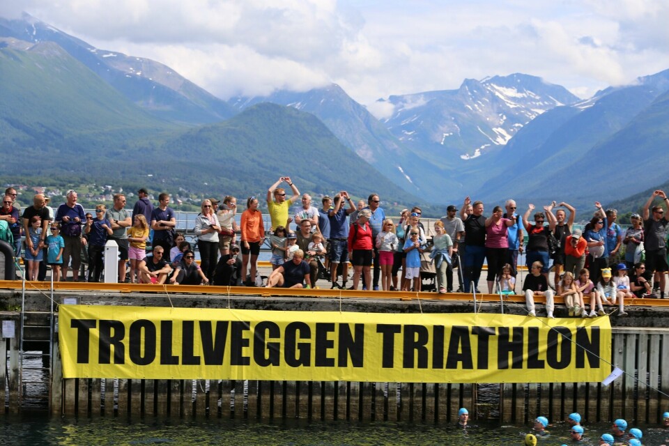 Jon Breivold suveren i strålende Trollveggen Triathlon Start på hvana.jpg