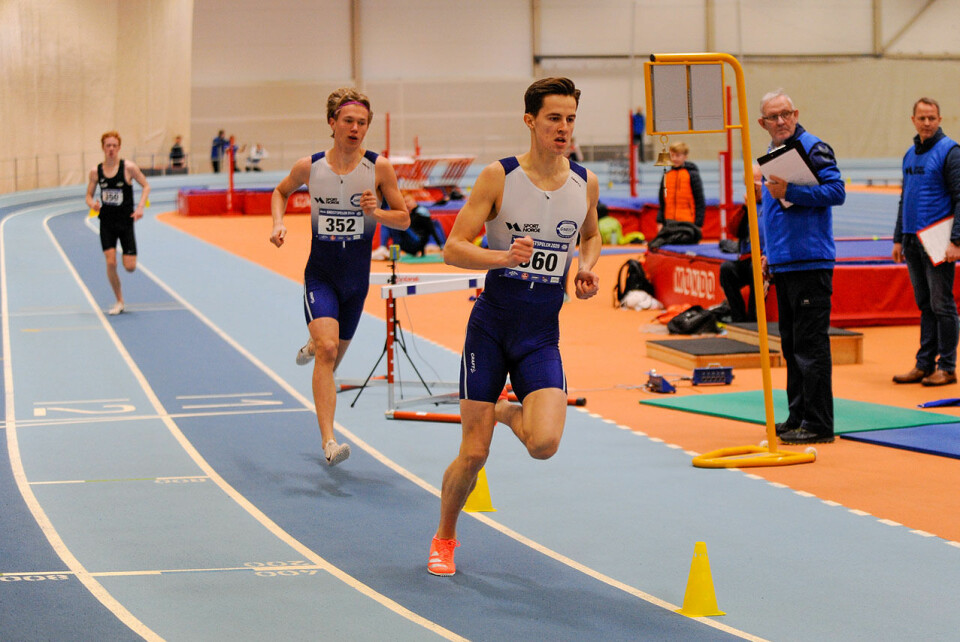 Thomas Strønstad-Løseth med glimrende 600 meter i nyttårsstevne i Bergen _DSC7276.jpg