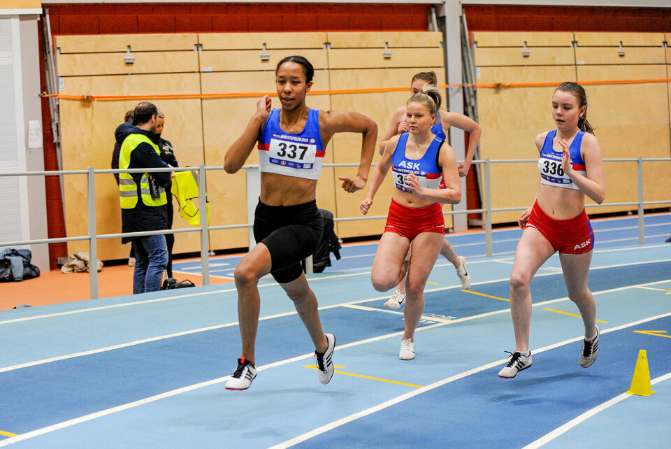 Thomas Strønstad-Løseth med glimrende 600 meter i nyttårsstevne i Bergen _DSC7215.jpg