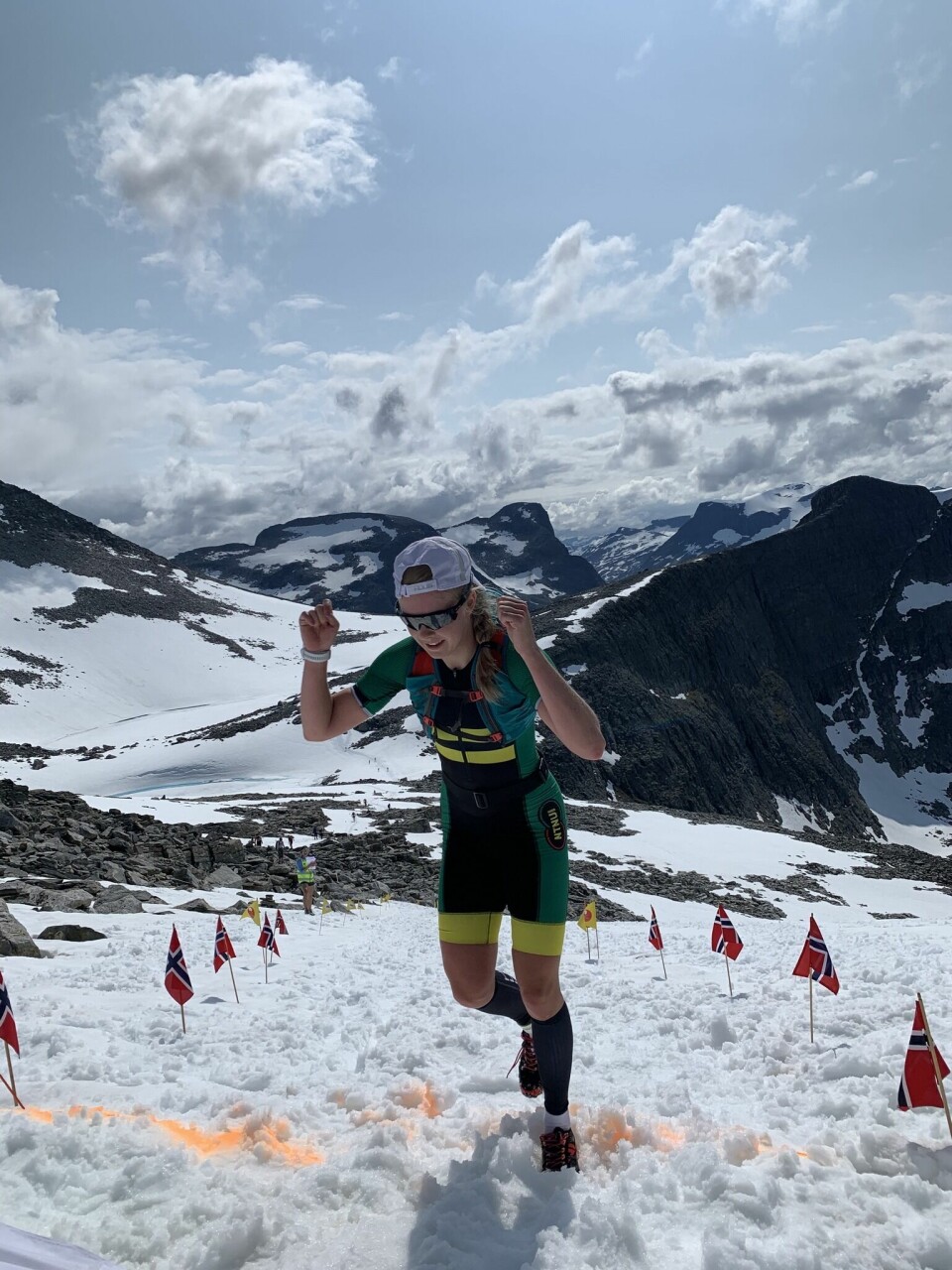 Jon Breivold suveren i strålende Trollveggen Triathlon Ine Skjellum.jpg