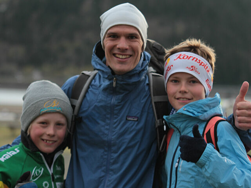 Kjartan Helland sammen med Ola Dragset-Haug (t.h.) og Birk Strand Rønnestad . Kjartan Helland sammen med Ola Dragset-Haug (t.h.) og Birk Strand Rønnestad .