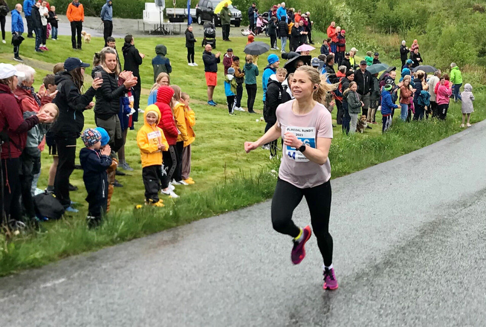Tedros Haile og Nina Andreassen vant Ølmedal Rundt Nina-Andreassen.jpg