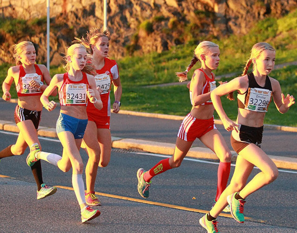 Raske løyper i BMW Oslo Maraton som nå er kontrollmålt Fem_jenter_i_tet_rekordfart_A20G1497.jpg