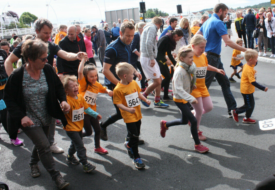 Maratonfest i Farsund for fjerde gang IMG_2593SmaaBoernStartet&Foraeldre.jpg