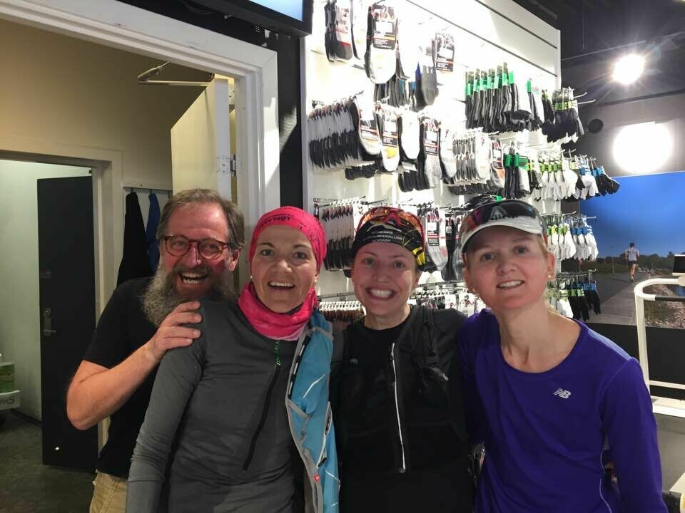 Rekorddeltakelse i solfylt PåskehareMaraton Frykholm_Ackenhousen_Falck_Skak.jpg