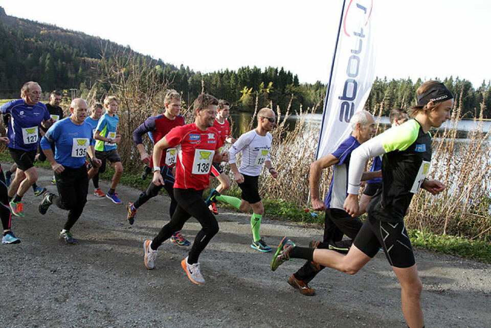 God stemning rundt Brakvatn på Osterøy i finværet IMG_5559.jpg