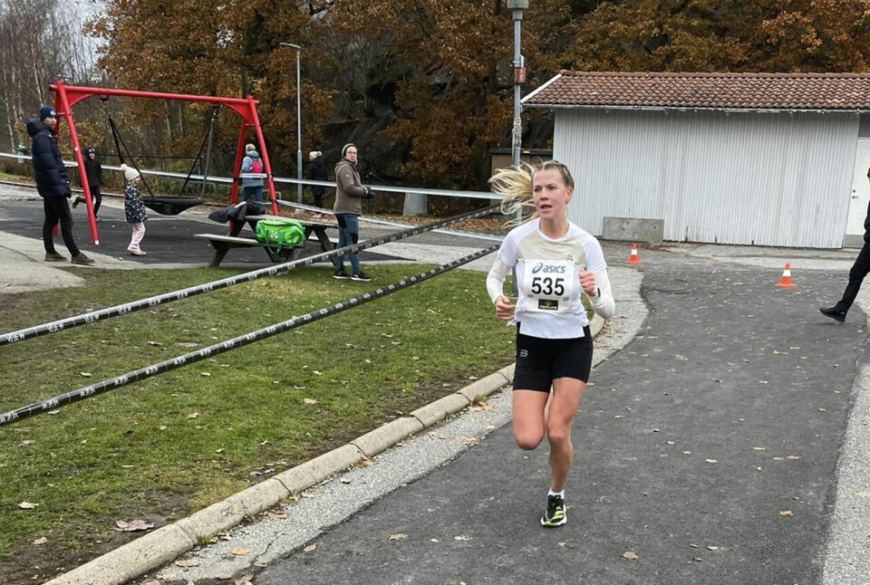 Camilla Bønøgård, Gimle IF vant kvinneklassen på 10 km i Novemberflåset. (Foto: arrangøren) Camilla Bønøgård, Gimle IF vant kvinneklassen på 10 km i Novemberflåset. (Foto: arrangøren)