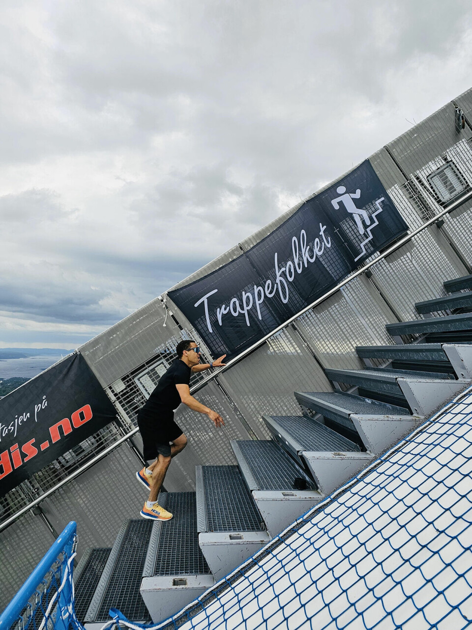 293 deltakere klatret 600 trappetrinn i Holmenkollen frank-lovik.jpg