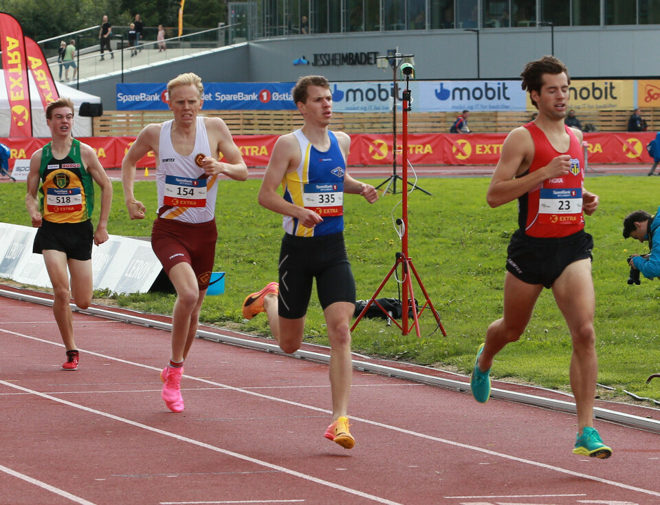 Solbu, Gangås og Grønstad vant oppskriftsmessig 800 m-forsøkene 800_menn_heat2_maalgang_AZ3T8129.jpg