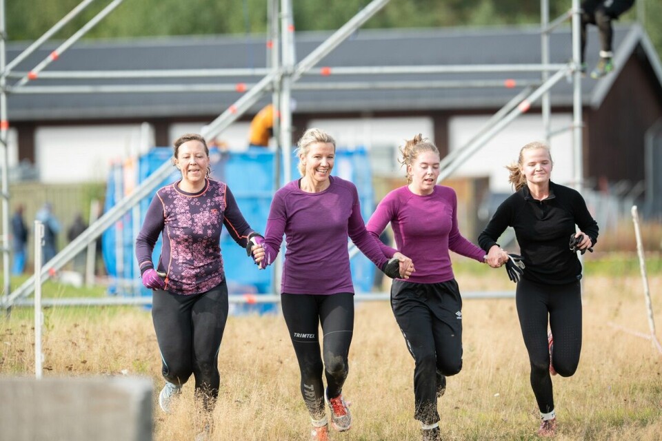 Team BASH - Bente, Anna, Silje og Heidi - i farta! (Foto: Lars Bryhn Nyland) Team BASH - Bente, Anna, Silje og Heidi - i farta! (Foto: Lars Bryhn Nyland)