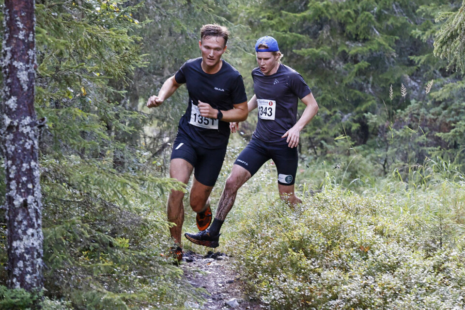 Lars Berger og Karoline Erdal raskest i vått og krevende Flømyrløp 04 _I6A0930.jpg