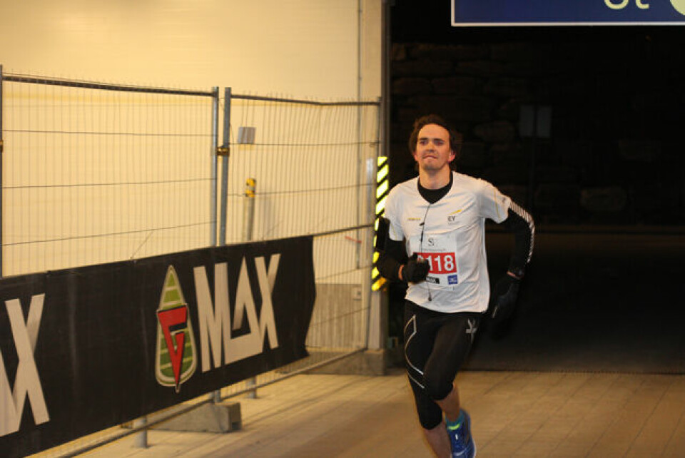 Fredrik Torgersen først i mål da 238 fullførte Åsanekarusellen IMG_0937.jpg
