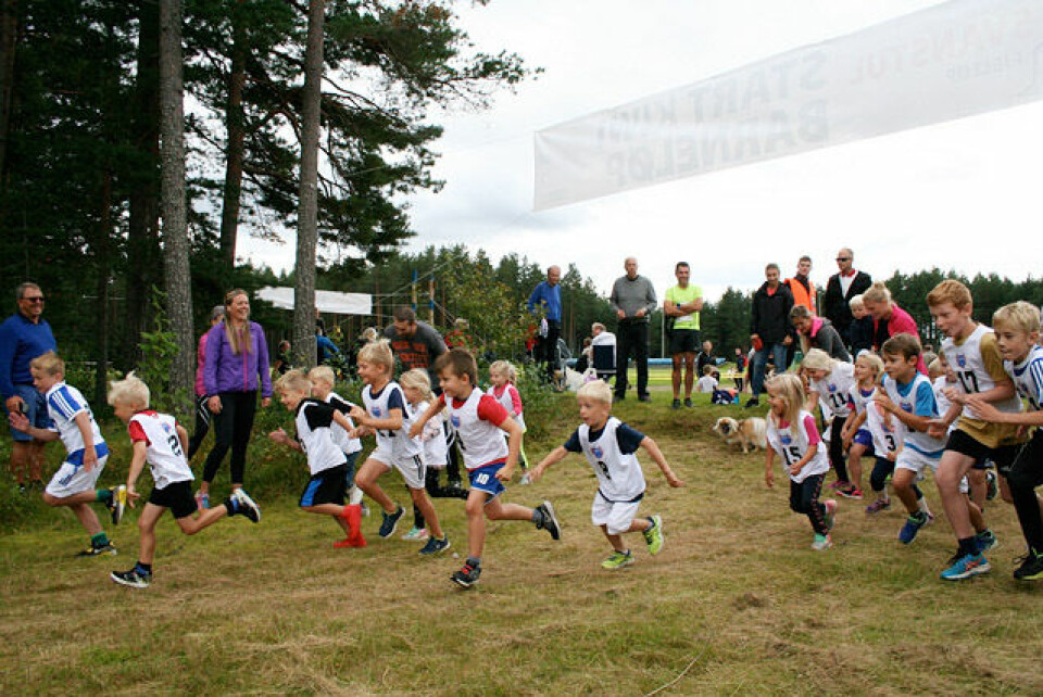 Sindre Aarrestad Berg og Turi Malme vant Svanstul Fjelløp KIWI_Barnelop.jpg