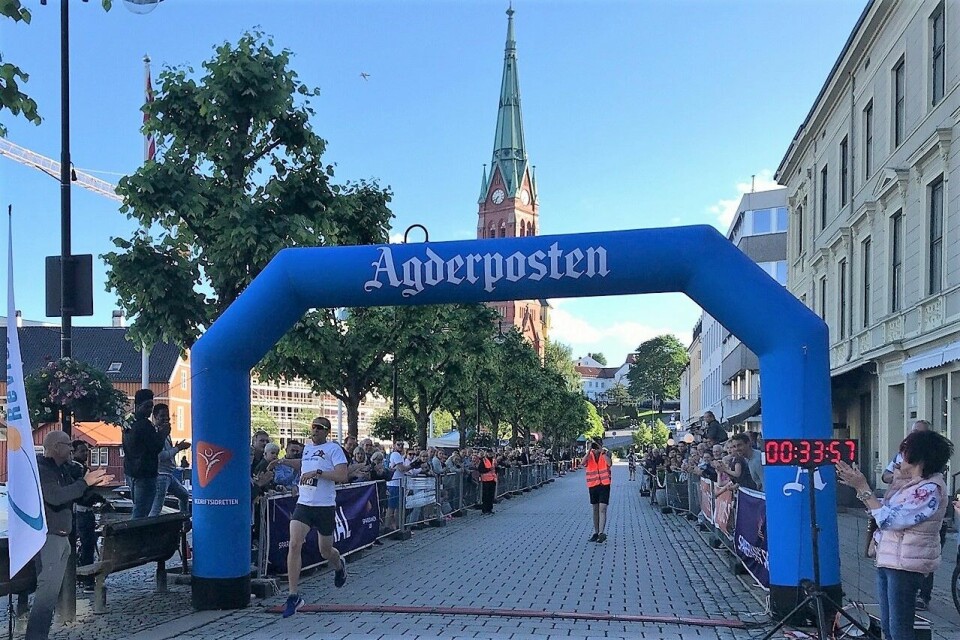 Magnus Thorkildsen i mål som førstemann i Skagerrakmila 2019. (Foto fra Racetracker's facebookside) Magnus Thorkildsen i mål som førstemann i Skagerrakmila 2019. (Foto fra Racetracker's facebookside)