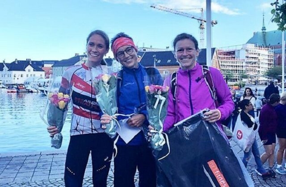 Suveren lokal vinner i Skagerrakmila Tre_beste_kvinner.jpg