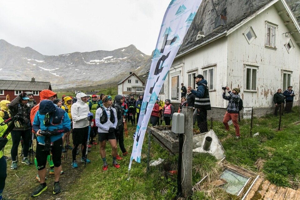 Bare 22 % av de startende fullførte Lofoten Ultra-Trail 100 miles Start_100miles_Kjerkfjorden_foto-eric-fokke (1280x854).jpg